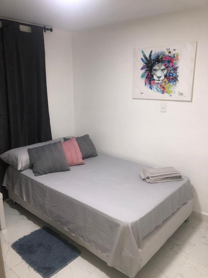 Habitacion Privada Hostel 790 Медельїн Екстер'єр фото